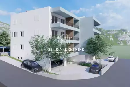 New three bedroom apartment in Makarska